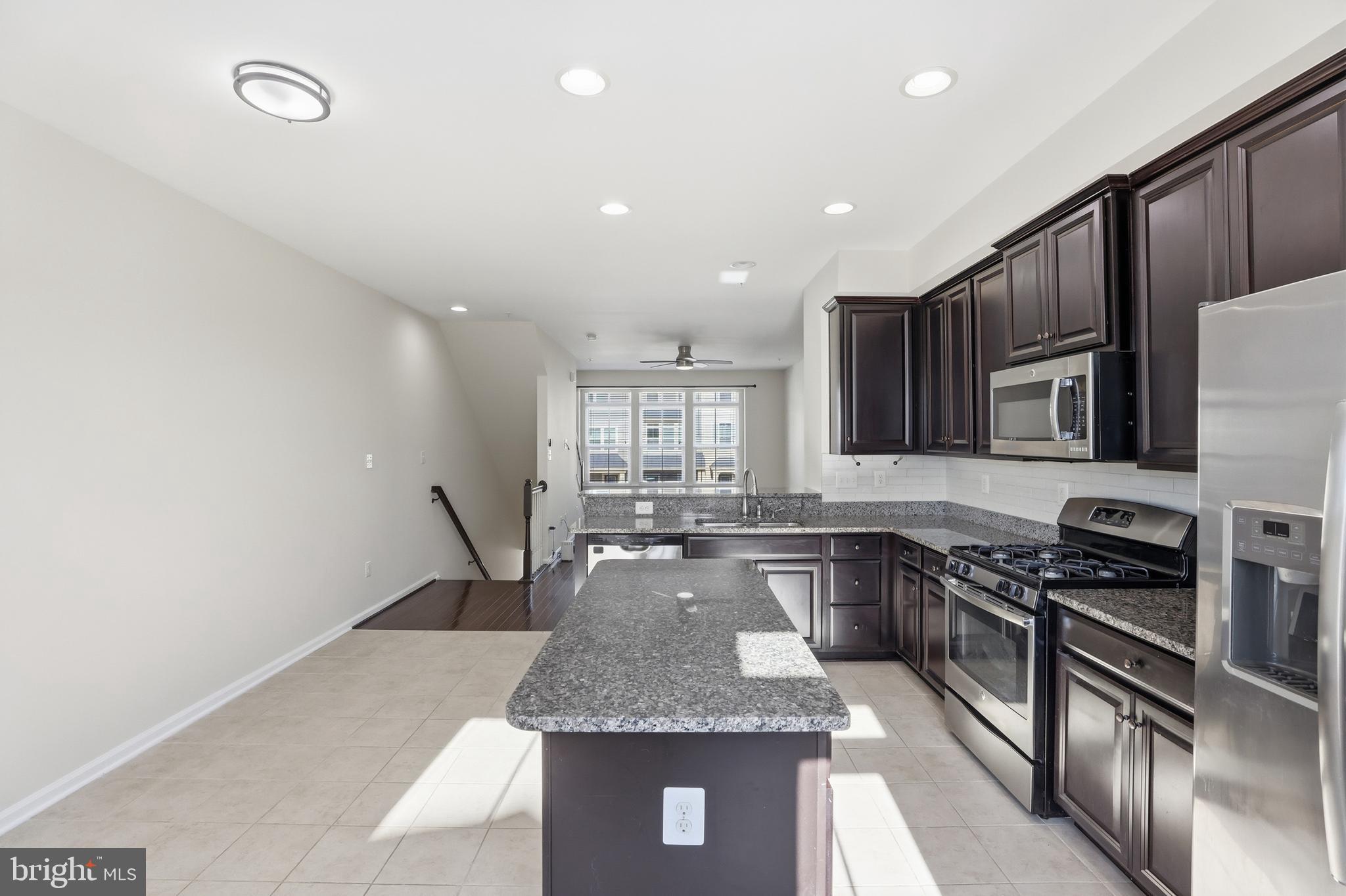 461 WILLOW BEND DRIVE