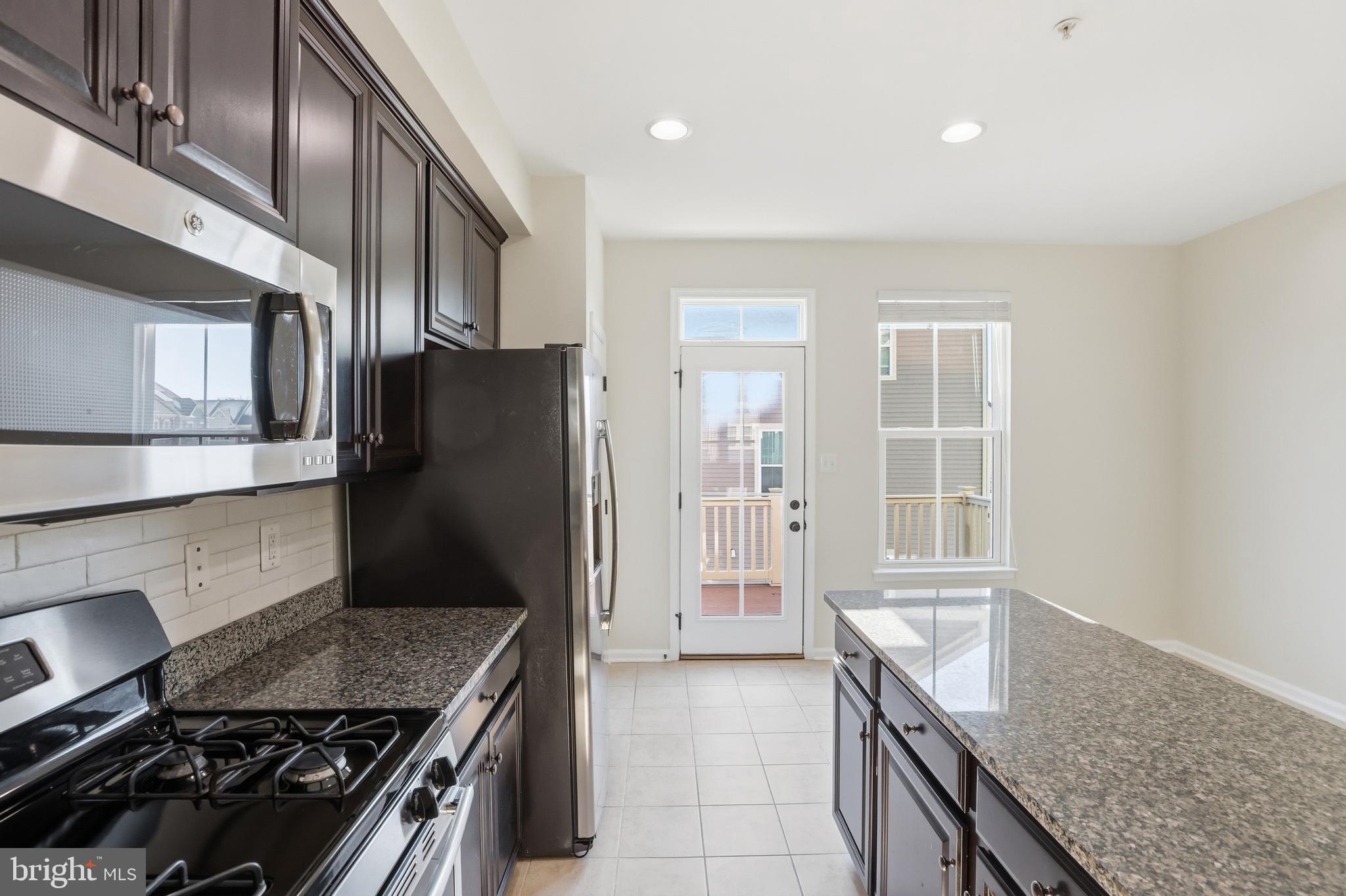 461 WILLOW BEND DRIVE