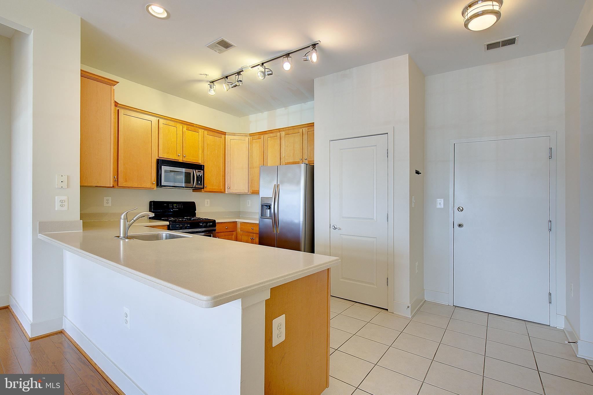 1500 THAMES STREET 203