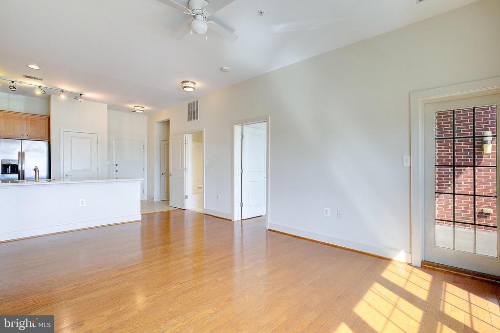1500 THAMES STREET 203