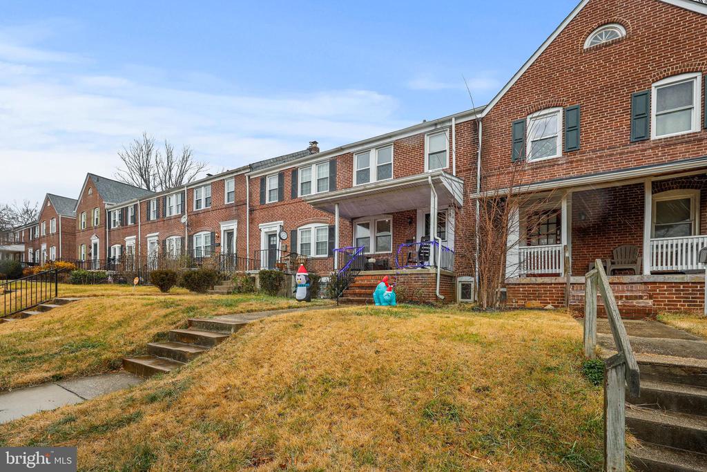 329 WESTSHIRE ROAD