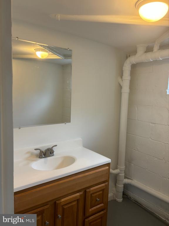 1464 Perryville Rd
