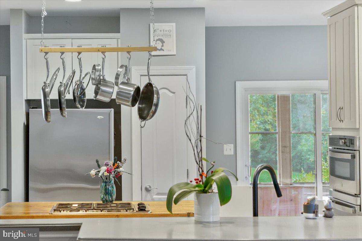 11074 SANANDREW DRIVE