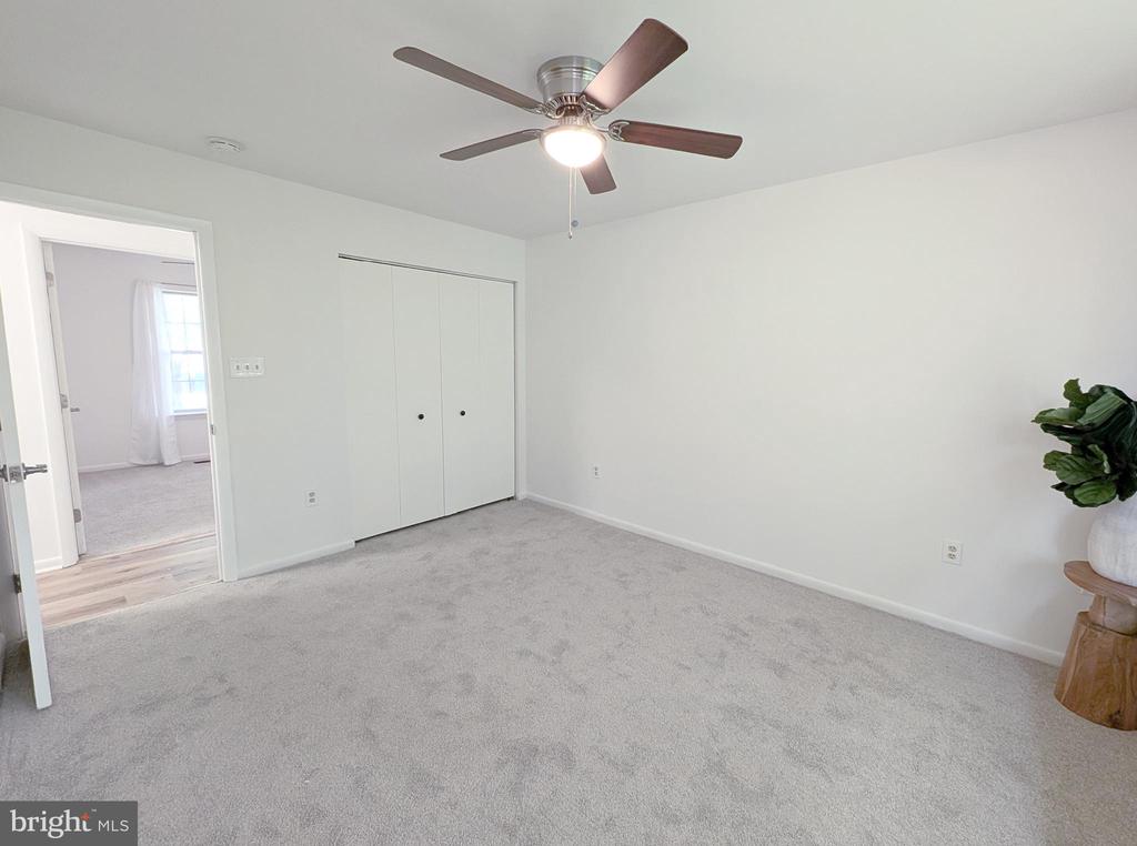 1505 Cedarcrest Ln