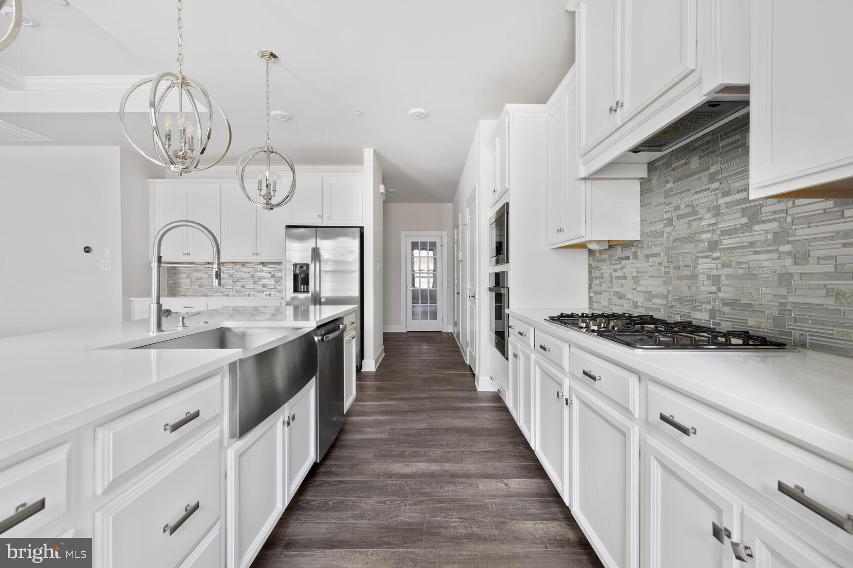 3112 CEDAR GROVE TER