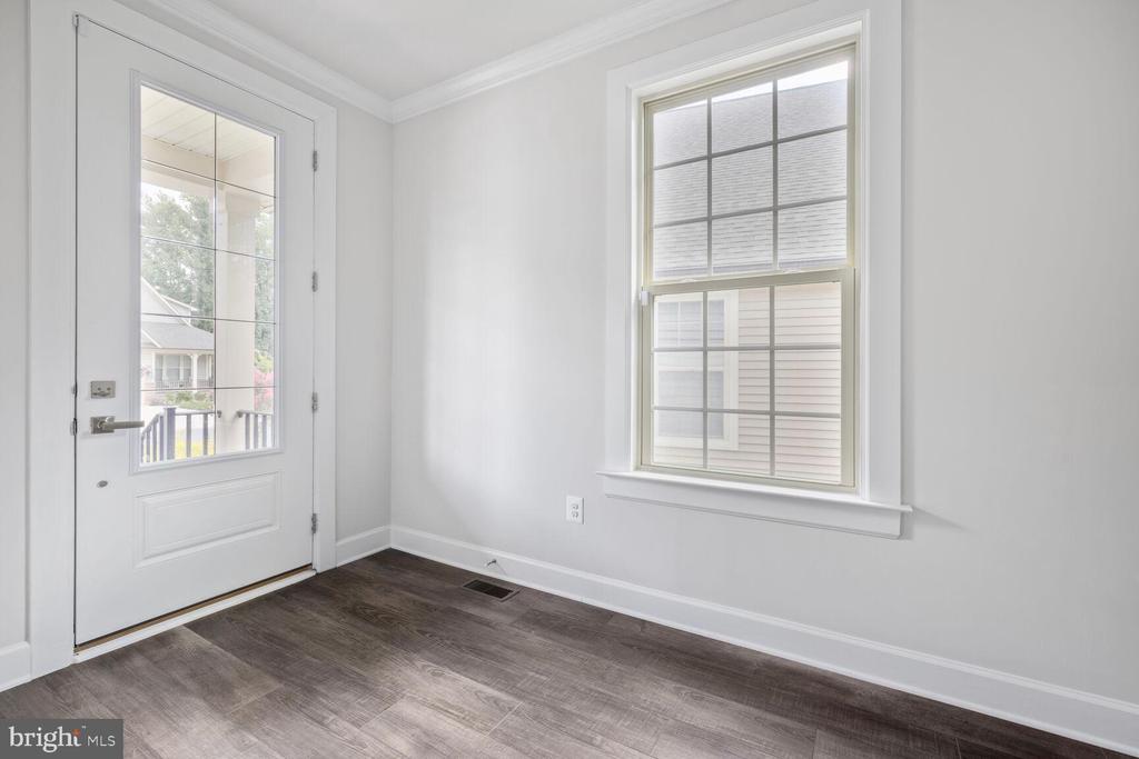 3112 CEDAR GROVE TER