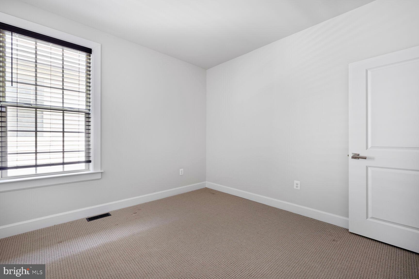 3112 CEDAR GROVE TER