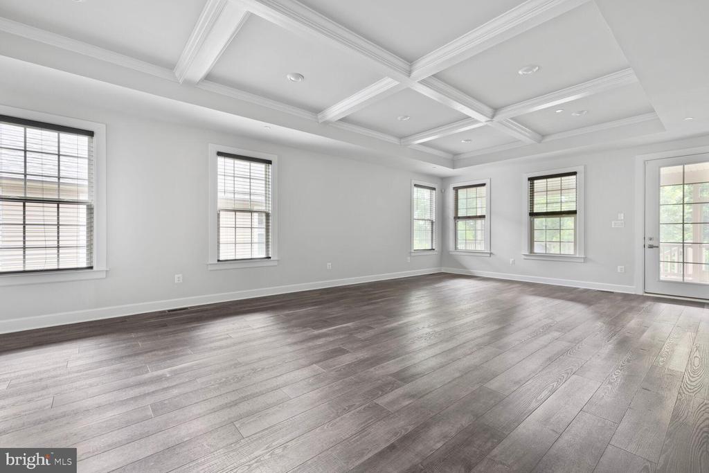 3112 CEDAR GROVE TER