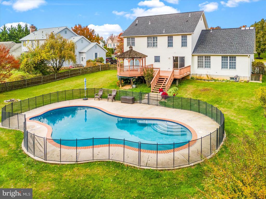 107 MINA DRIVE