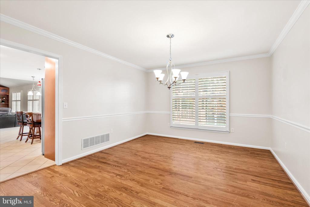 107 MINA DRIVE