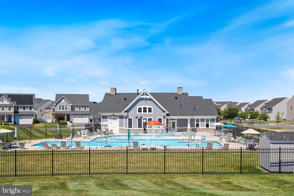5311 CRAPE MYRTLE DRIVE