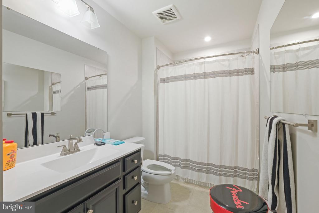 5311 CRAPE MYRTLE DRIVE