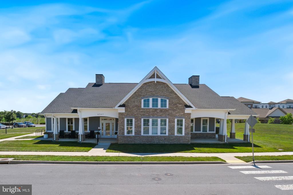 5311 CRAPE MYRTLE DRIVE