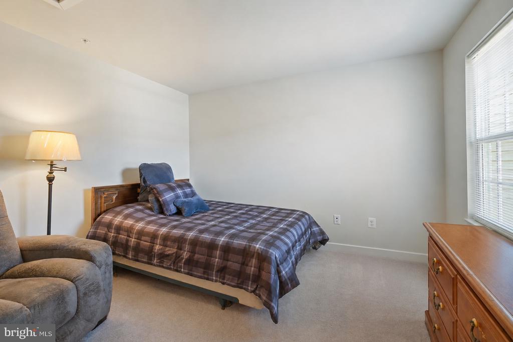 5311 CRAPE MYRTLE DRIVE