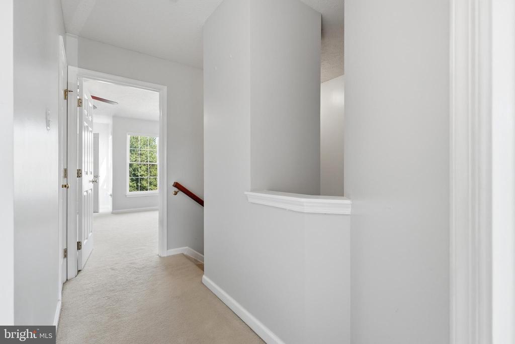 3163 FREESTONE COURT