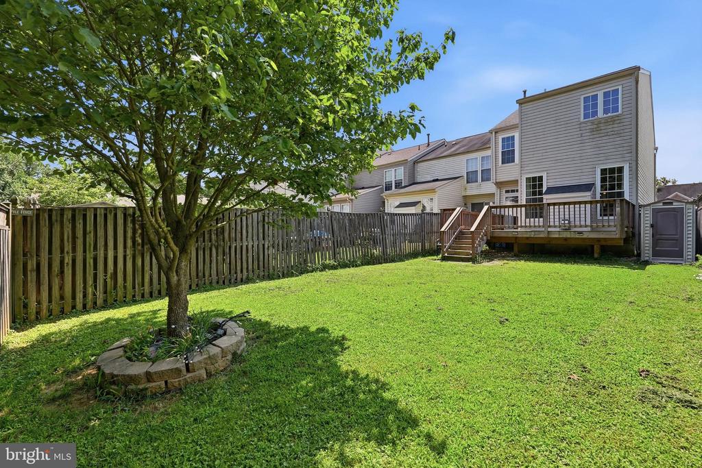 3163 FREESTONE COURT