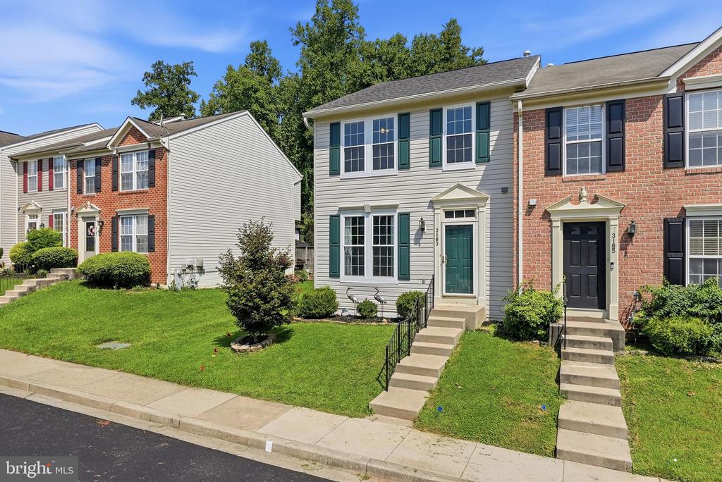 3163 FREESTONE COURT