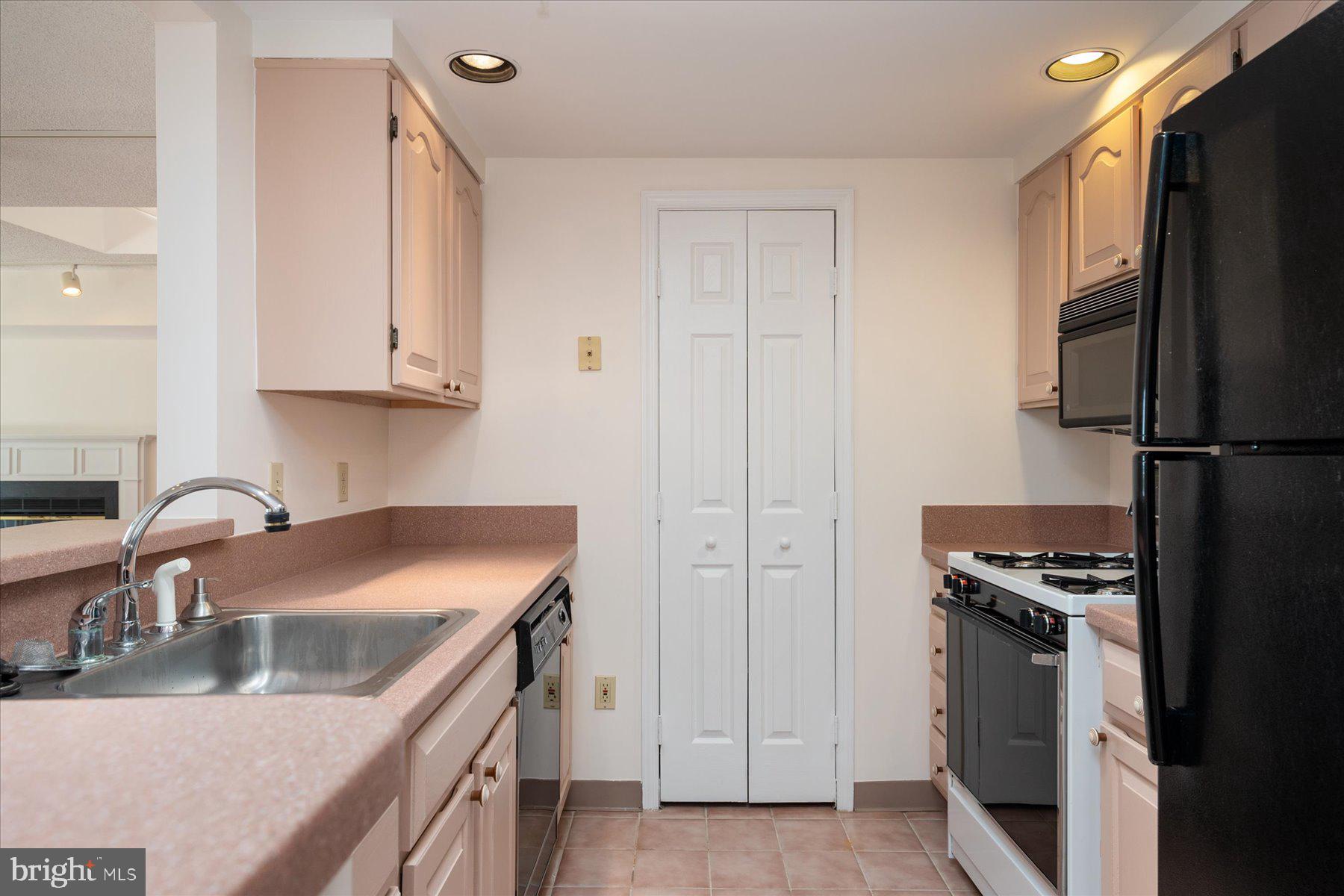 4808 Moorland #Ph--1301