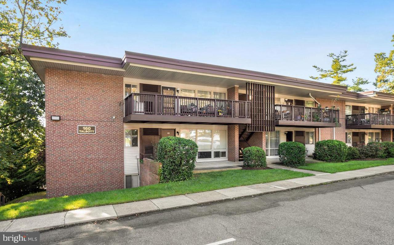 160 TALBOTT STREET