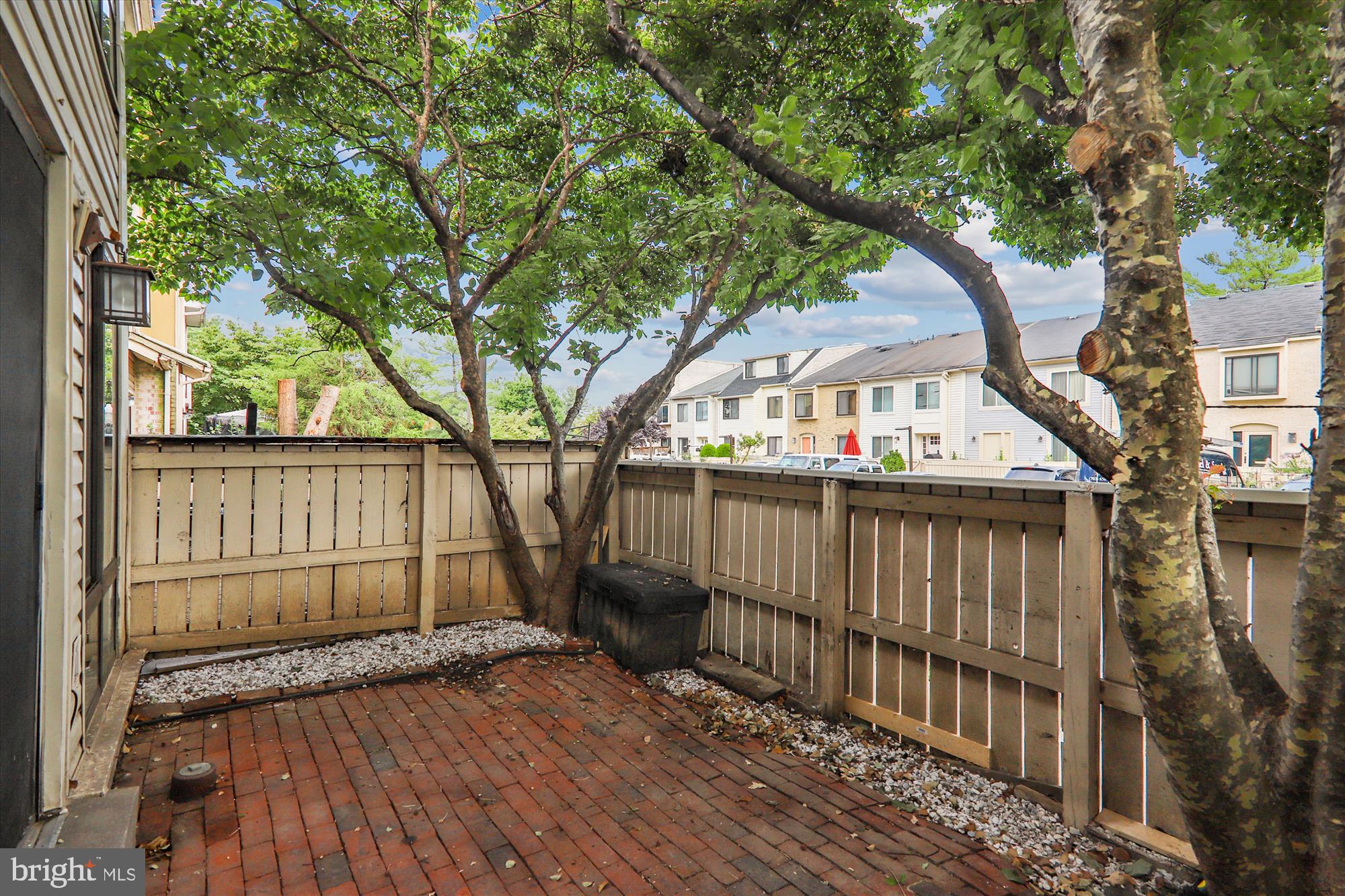 9910 Ridgeline Dr