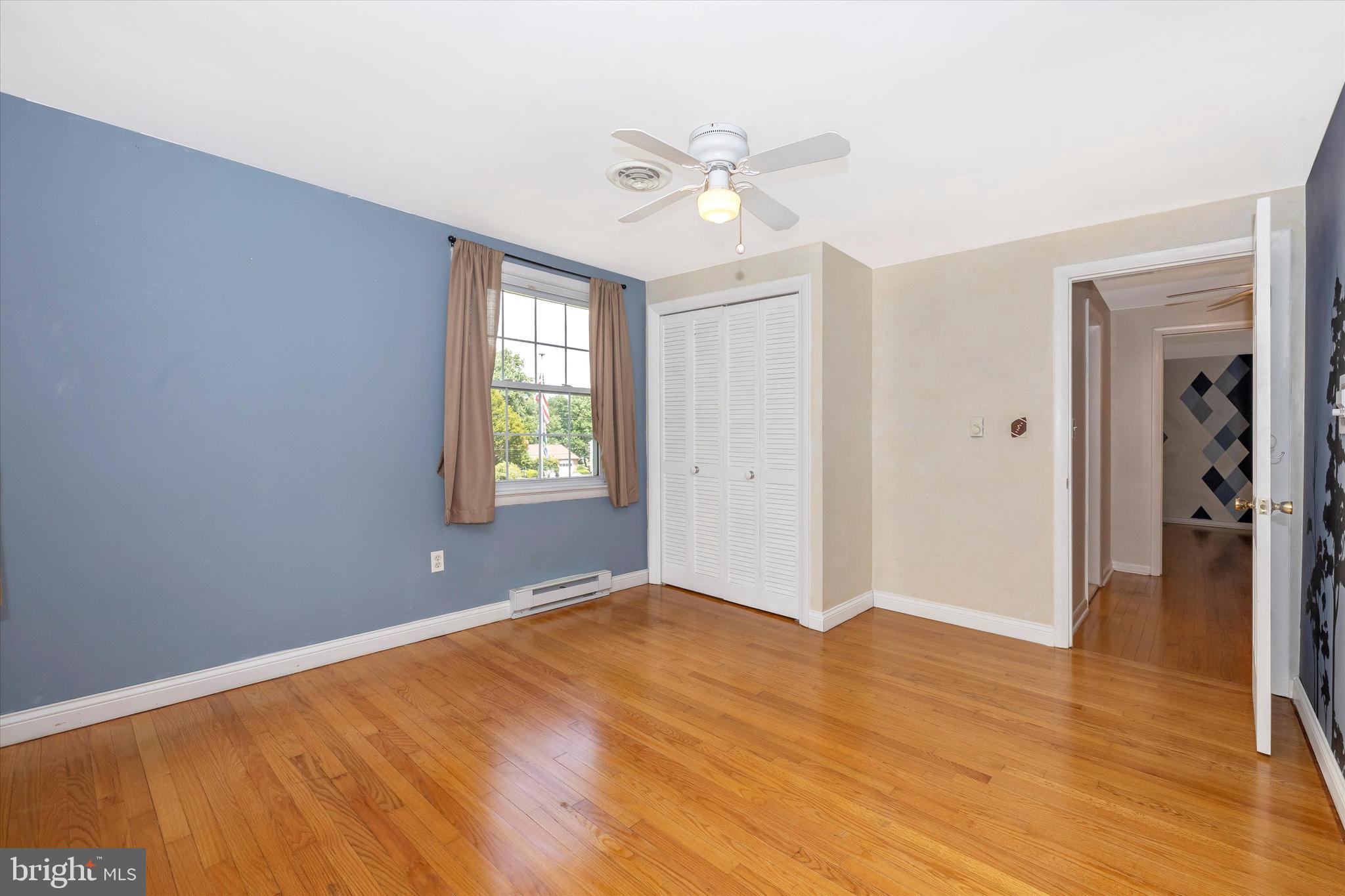 8 Clearwater Ct