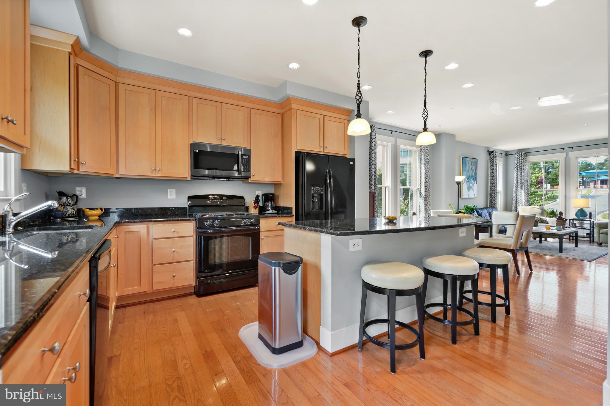2701 Cassedy