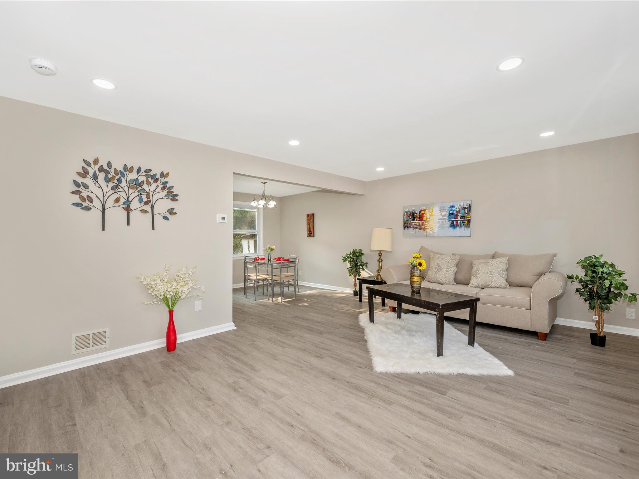 12523 Atherton Dr