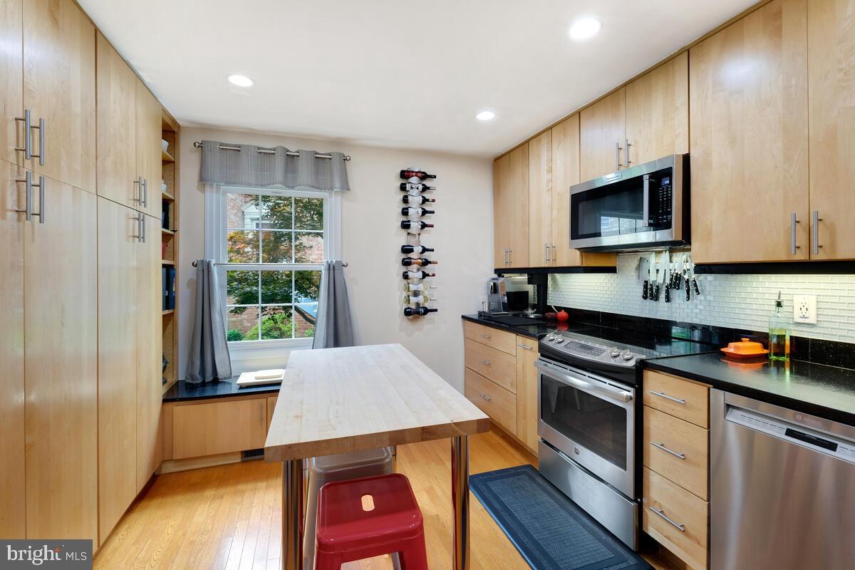 7558 Westlake Ter #38