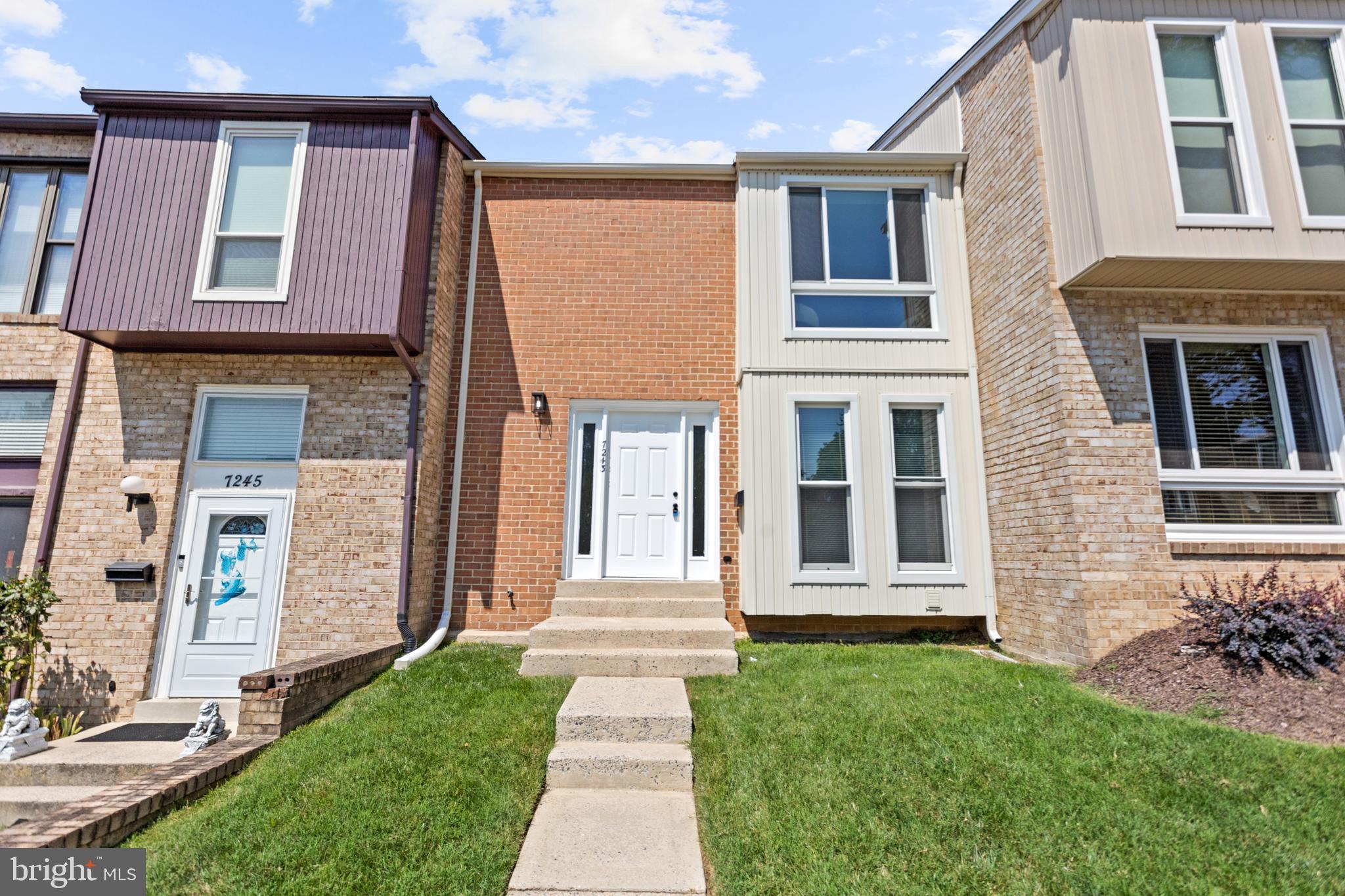 7243 Mill Run Dr #12-7