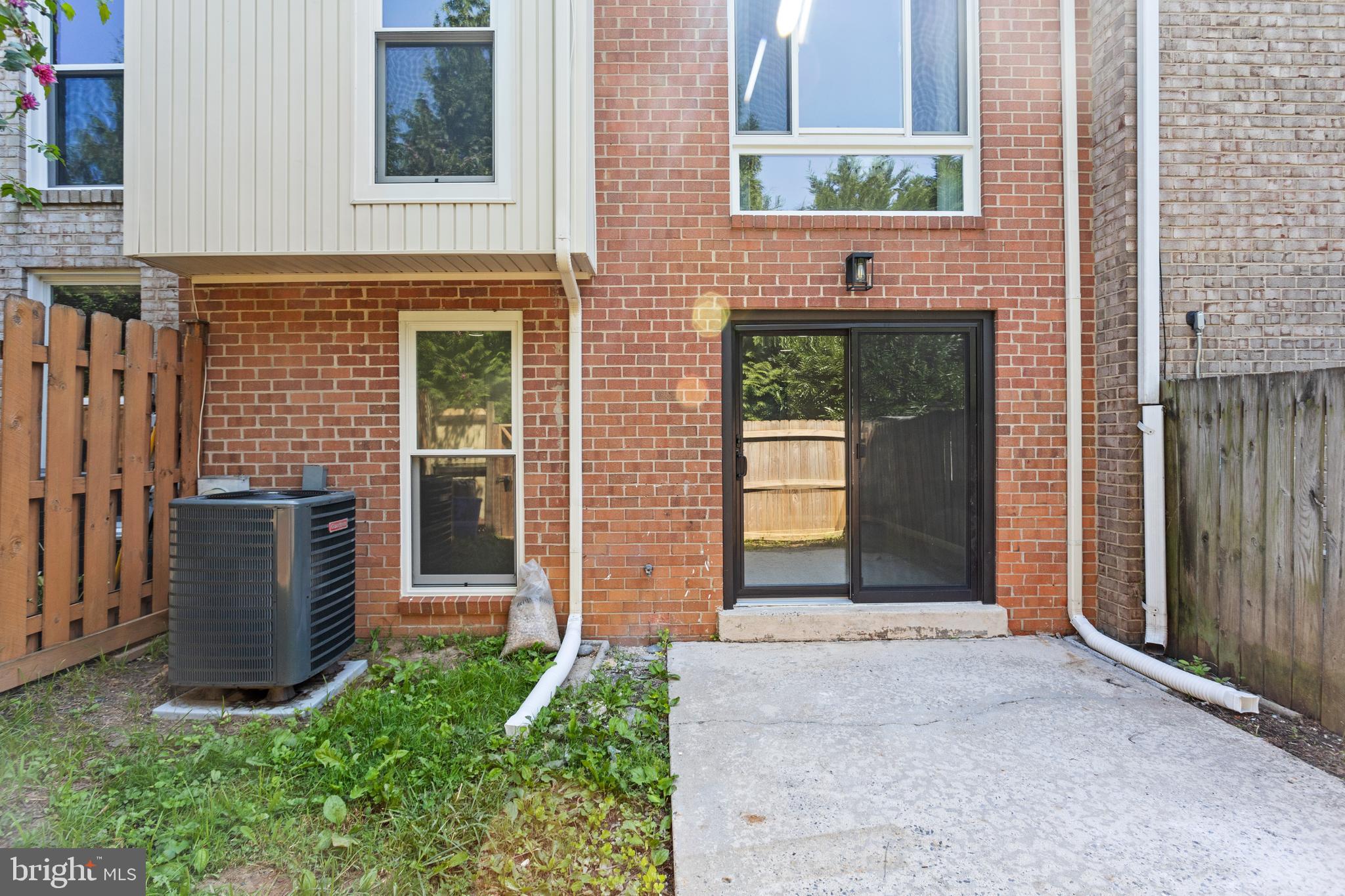 7243 Mill Run Dr #12-7