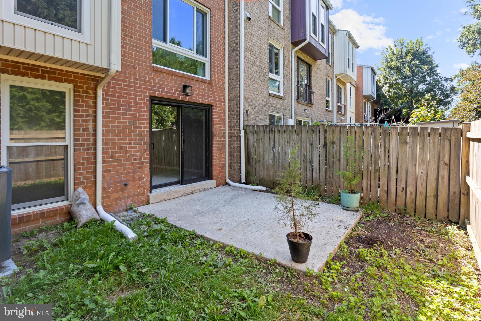 7243 Mill Run Dr #12-7