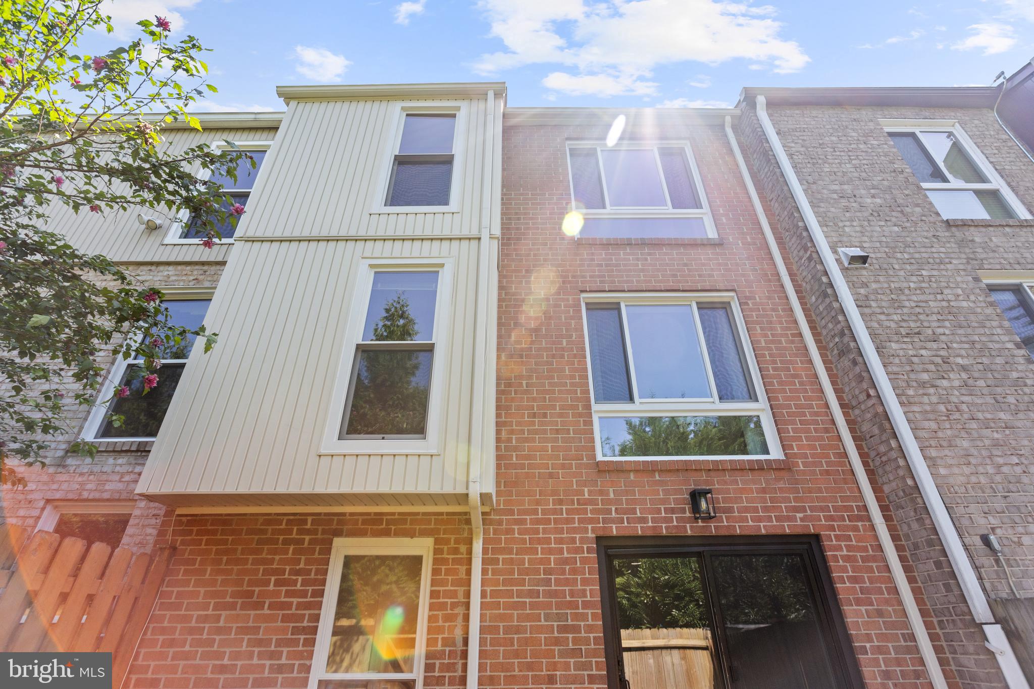 7243 Mill Run Dr #12-7