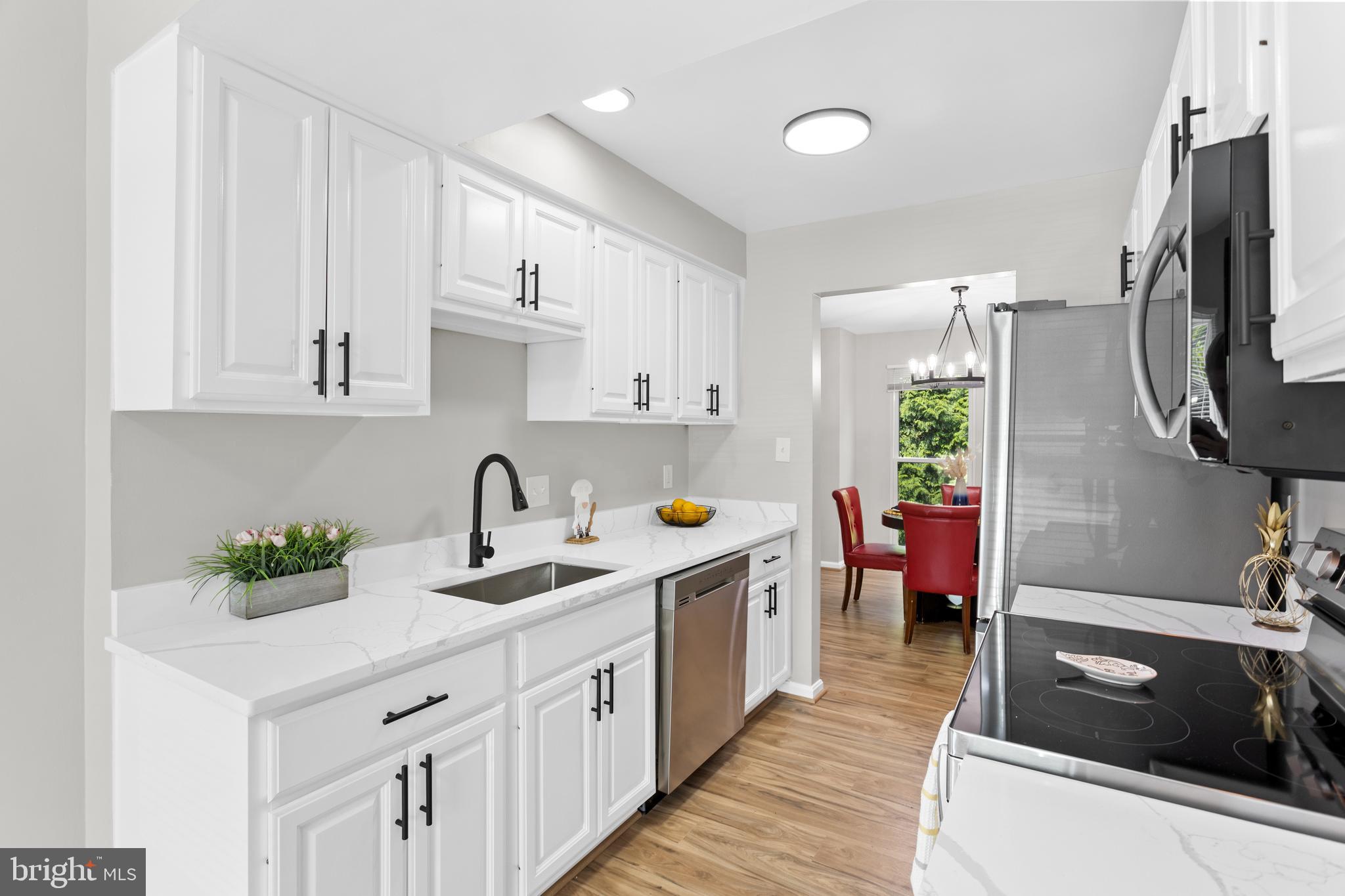 7243 Mill Run Dr #12-7