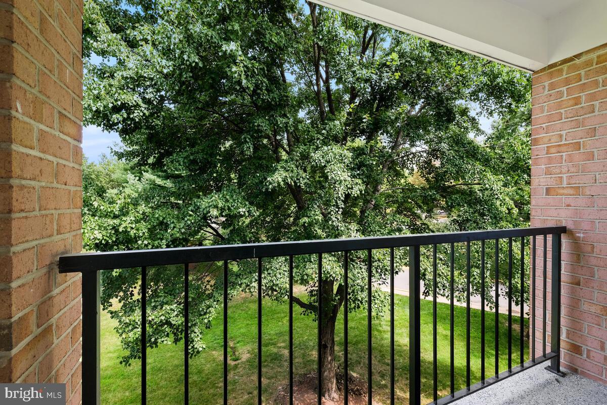 18336 Streamside Dr #303