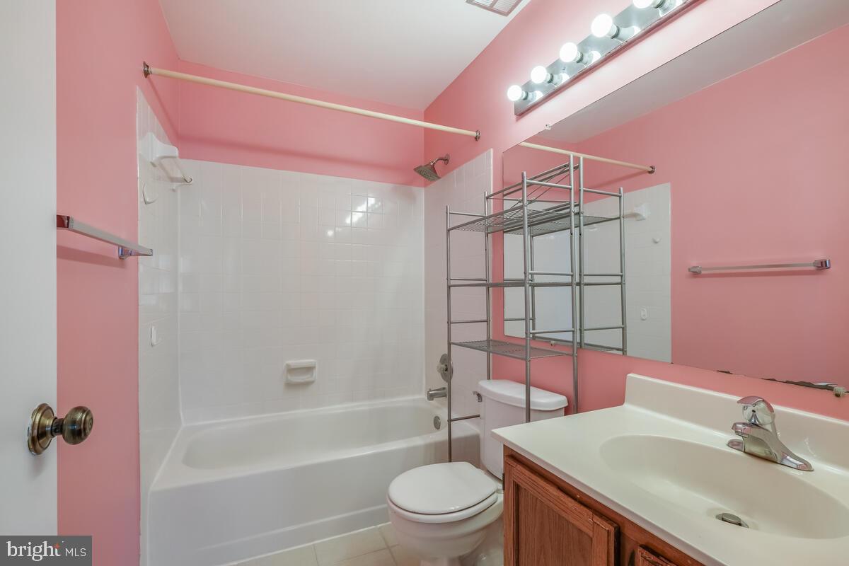 24 Appledowre Ct #50