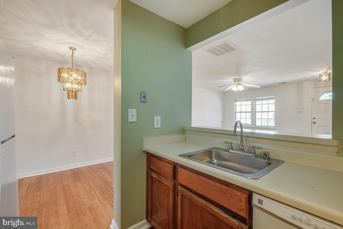 24 Appledowre Ct #50