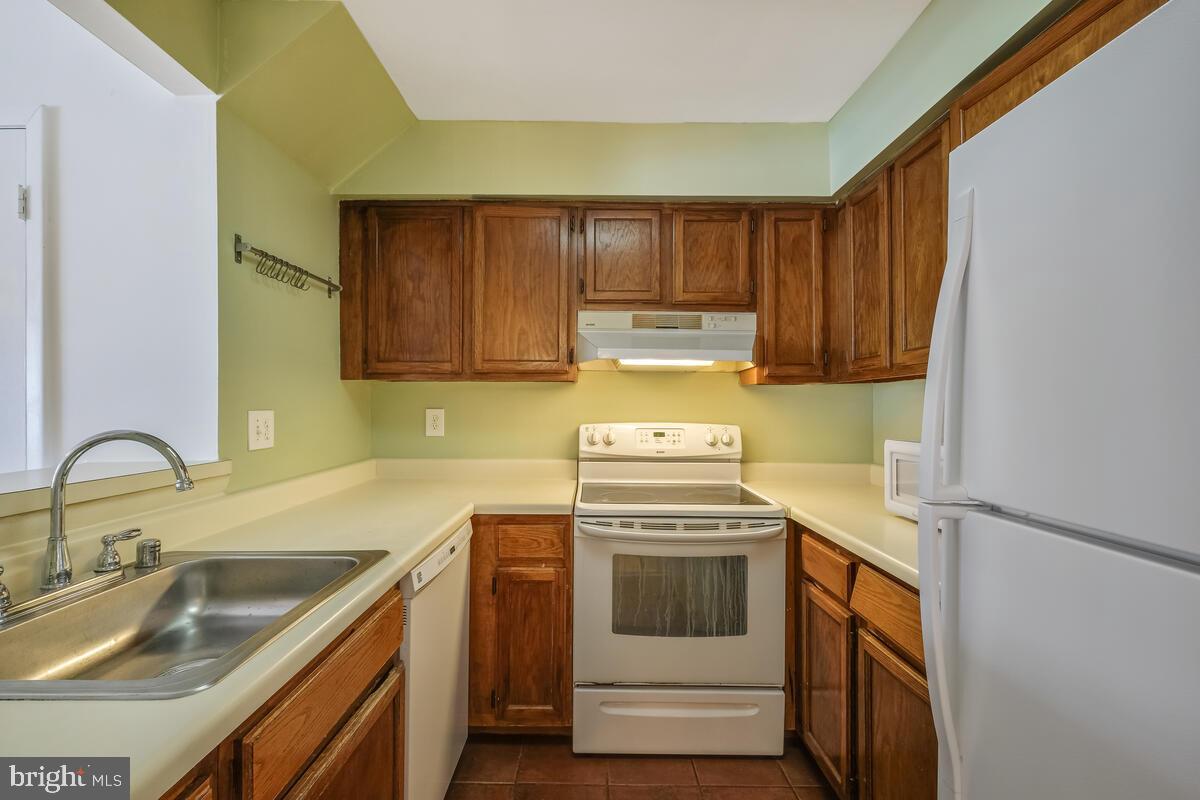 24 Appledowre Ct #50