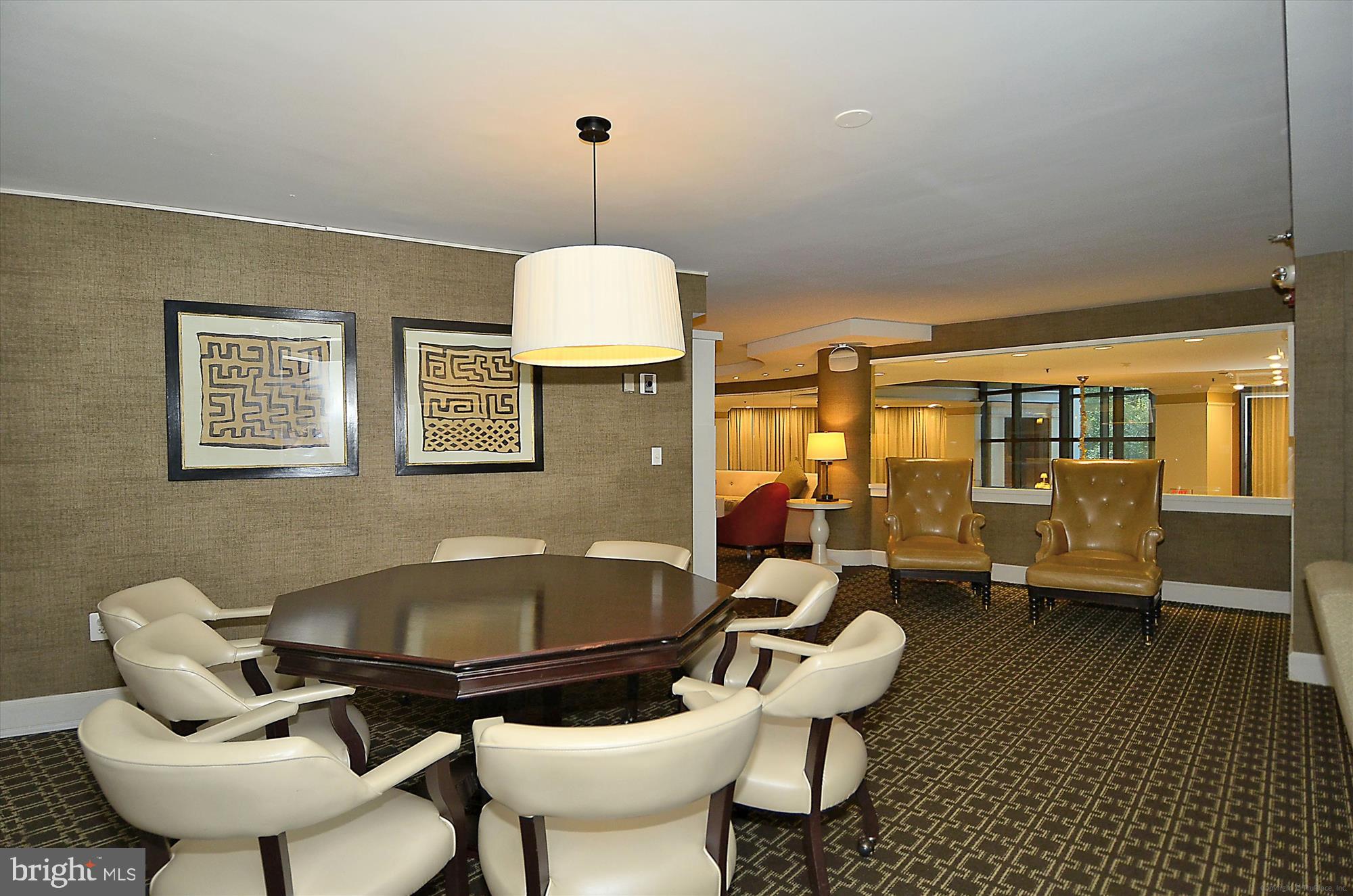 10101 GROSVENOR PLACE 218