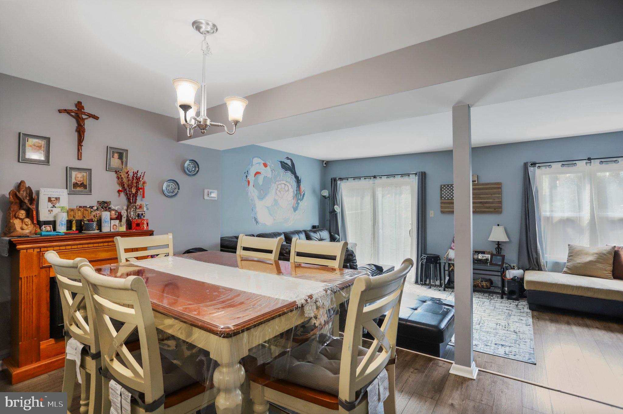 11210 White Barn Ct