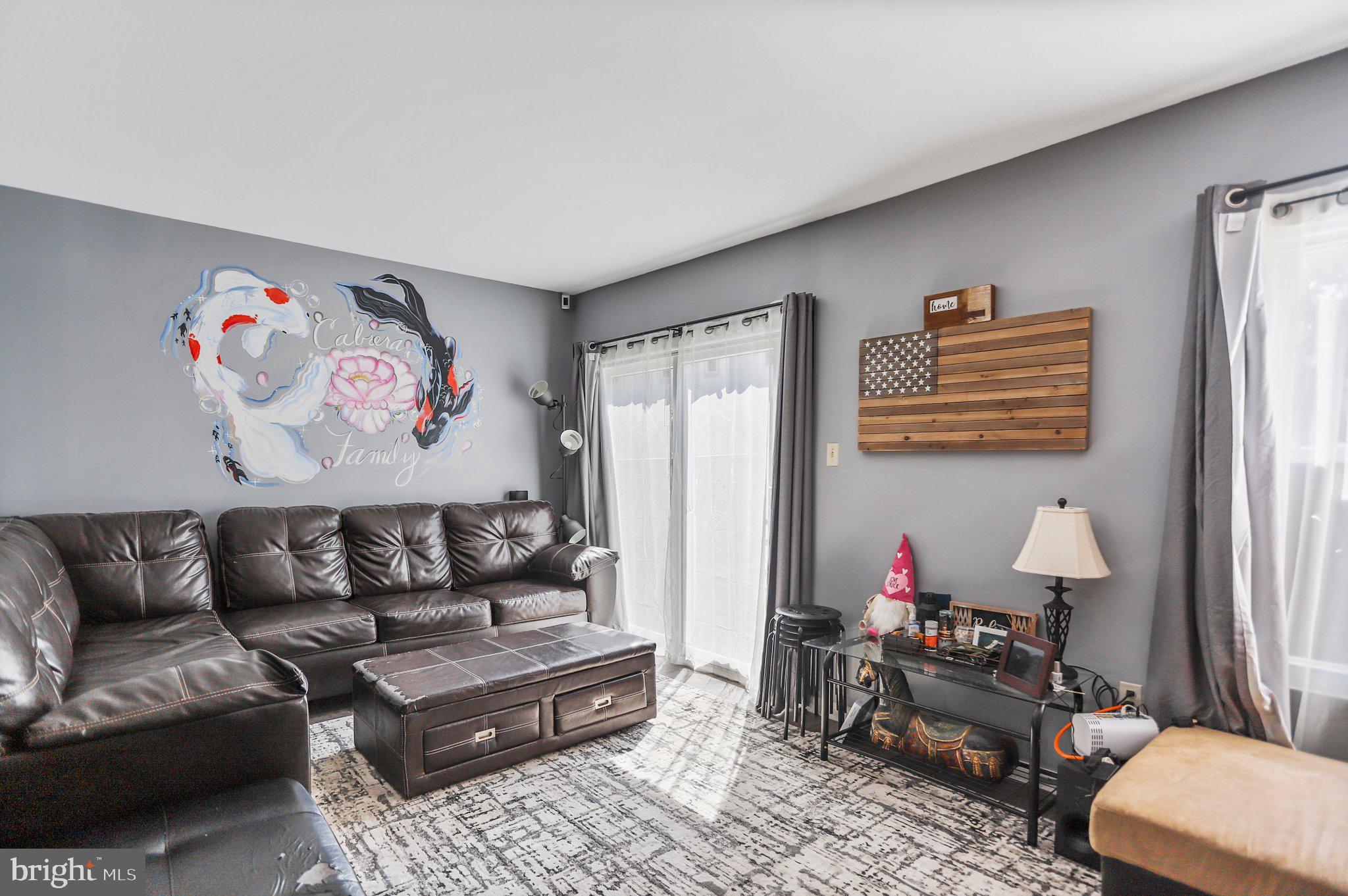 11210 White Barn Ct
