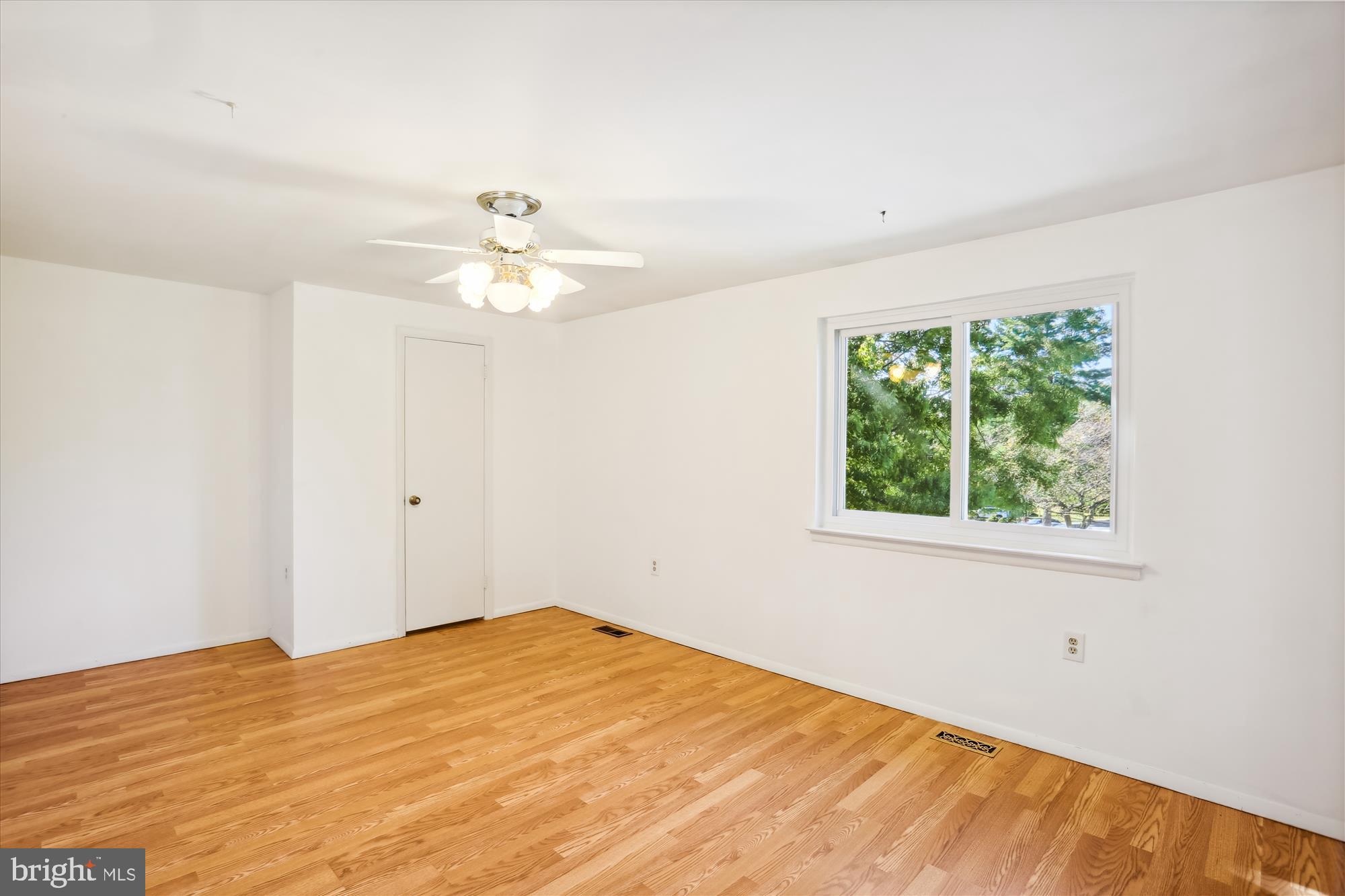8921 Centerway Rd