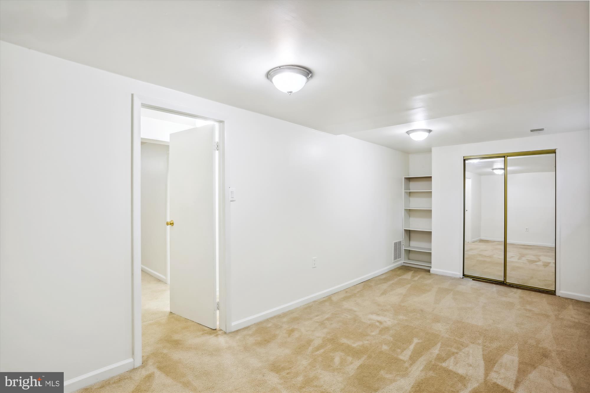 8921 Centerway Rd
