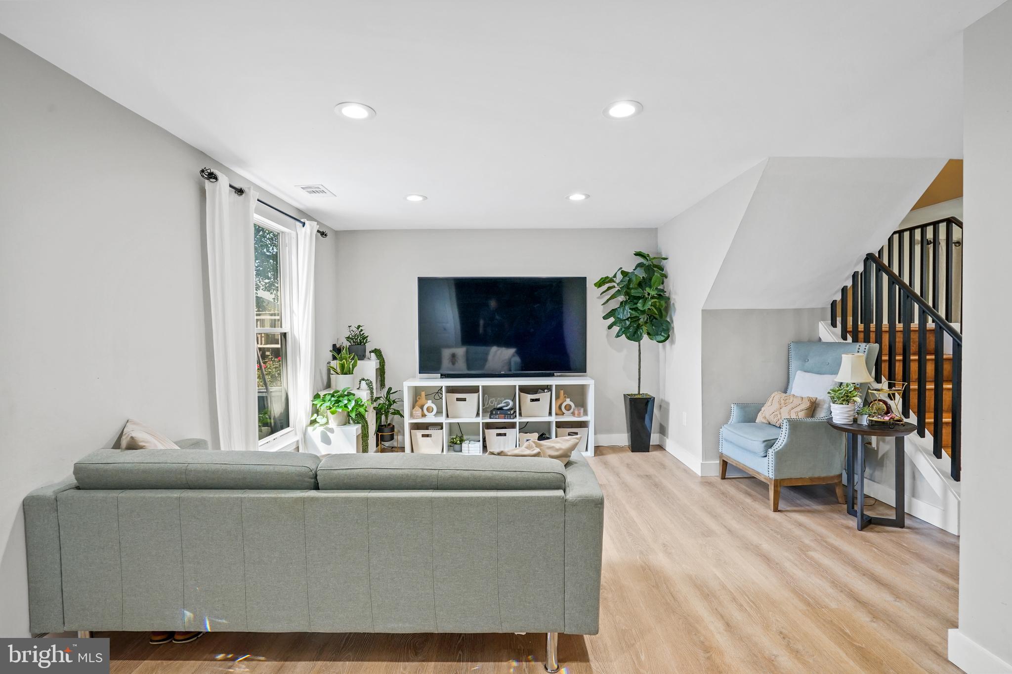 13335 Demetrias Way