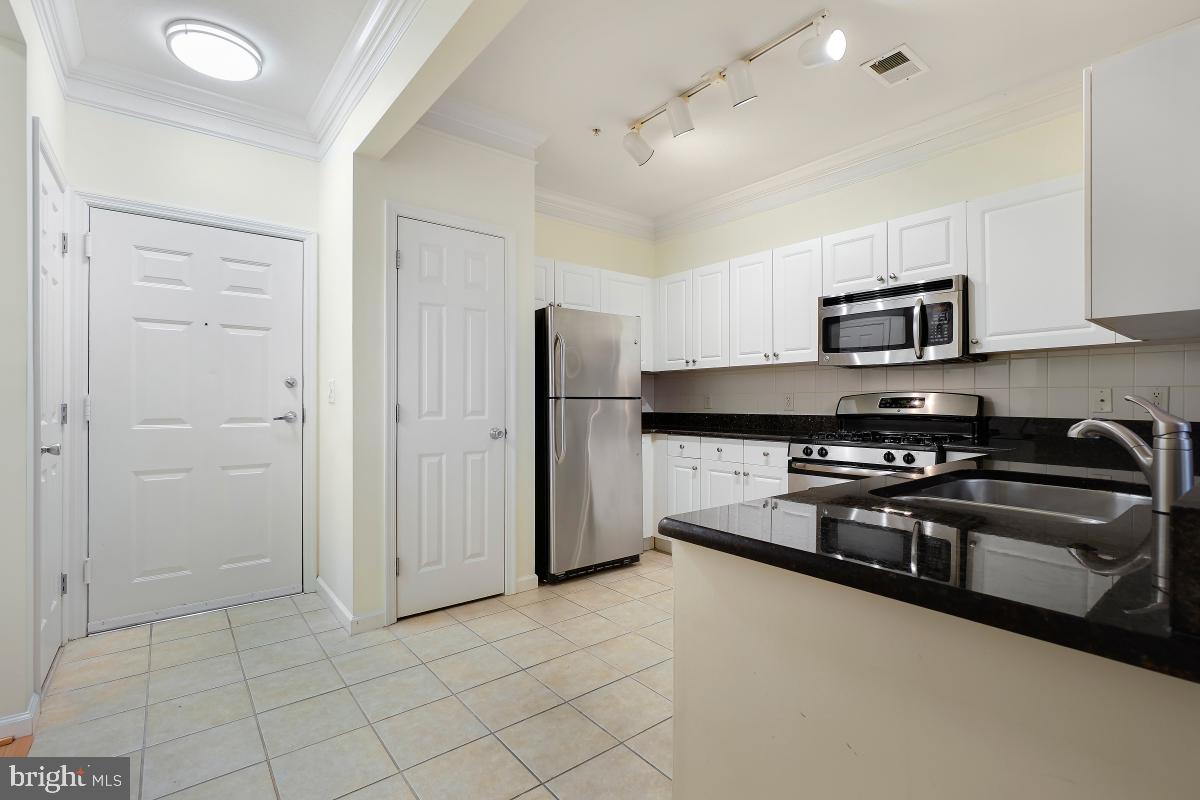 3 Arch Pl #227