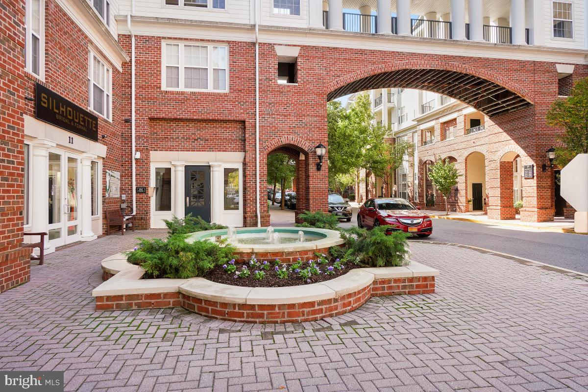 3 Arch Pl #227