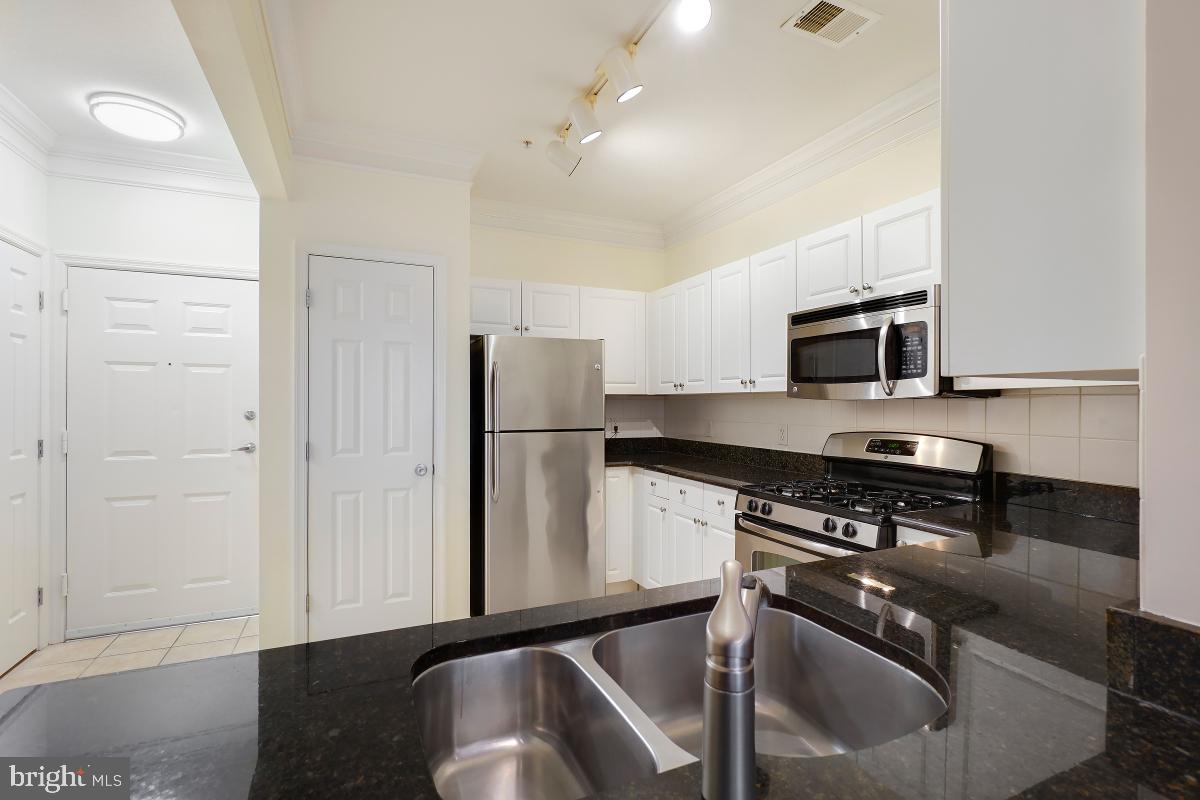 3 Arch Pl #227