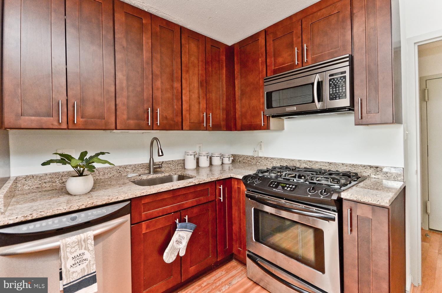 7333 NEW HAMPSHIRE AVENUE 517W