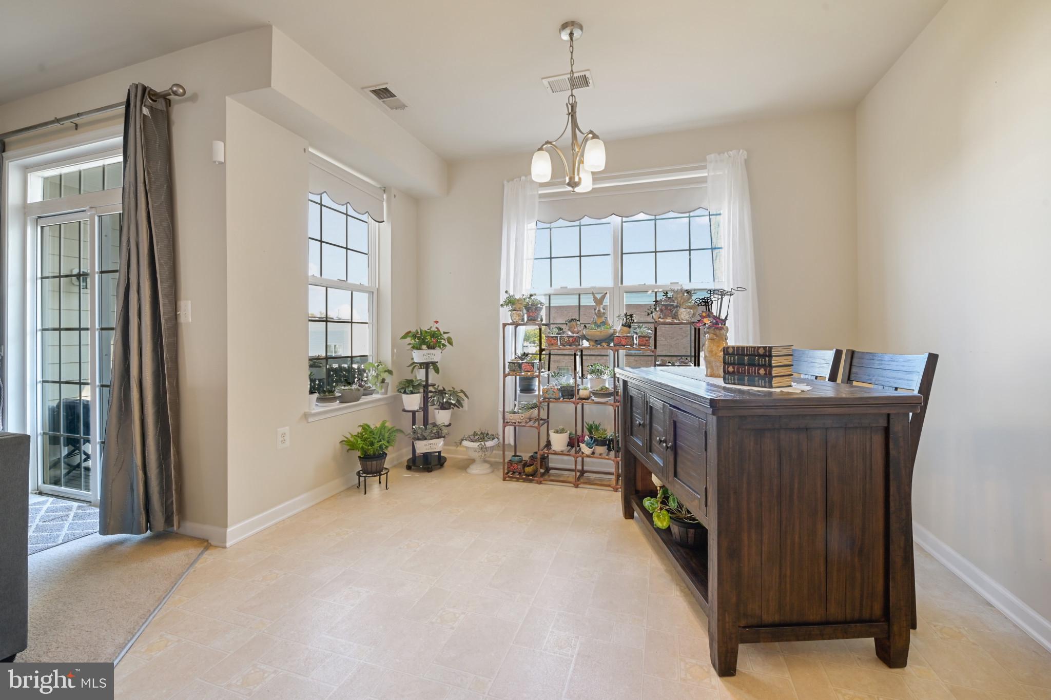 11704 Leesborough Cir