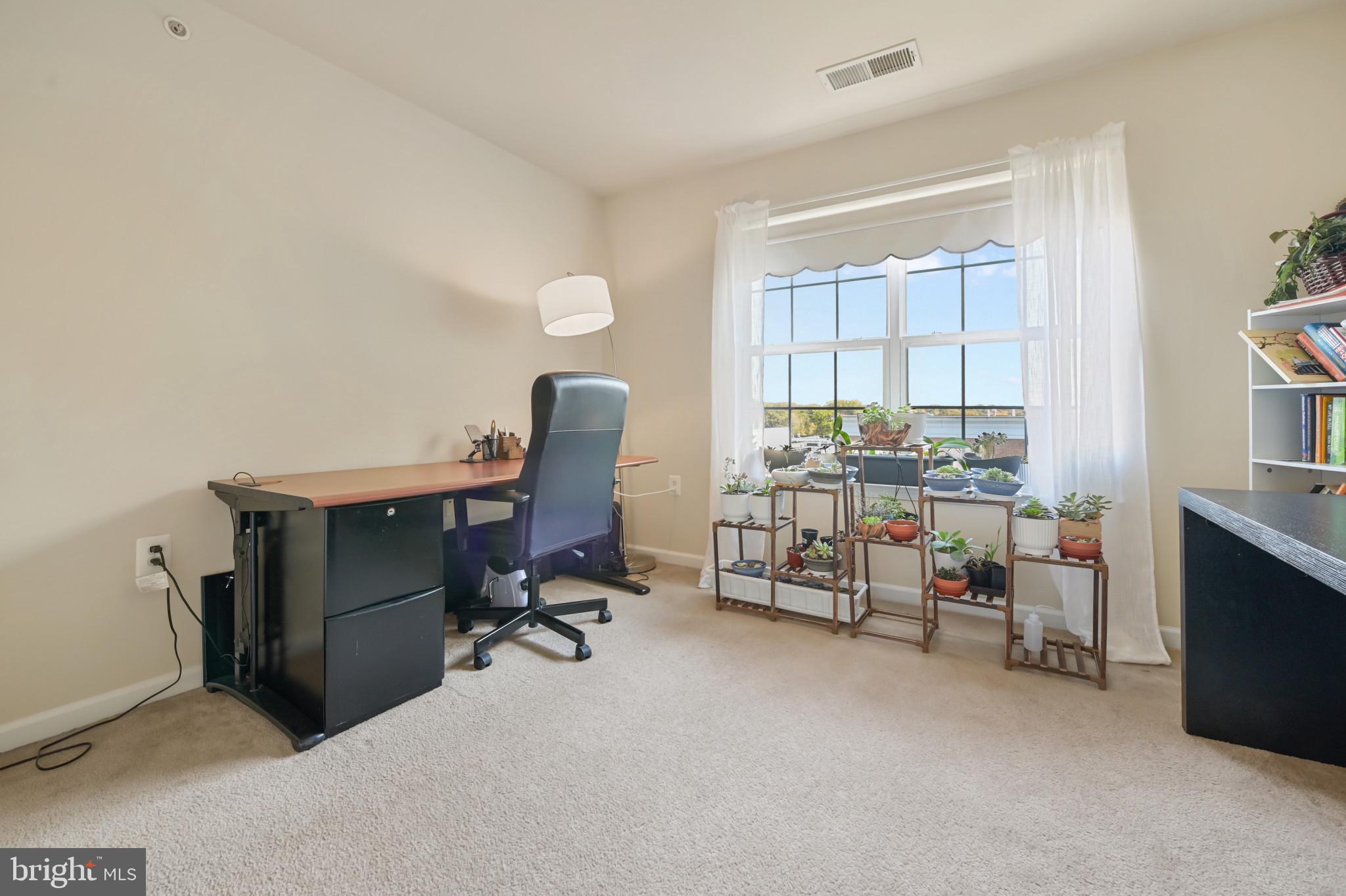 11704 Leesborough Cir