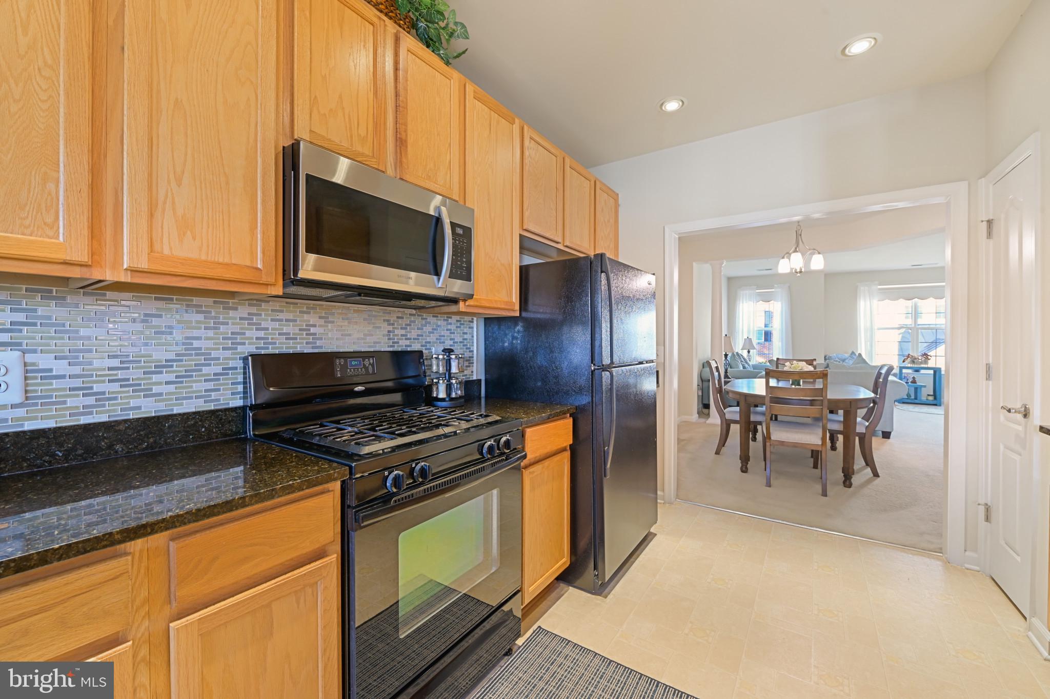 11704 Leesborough Cir